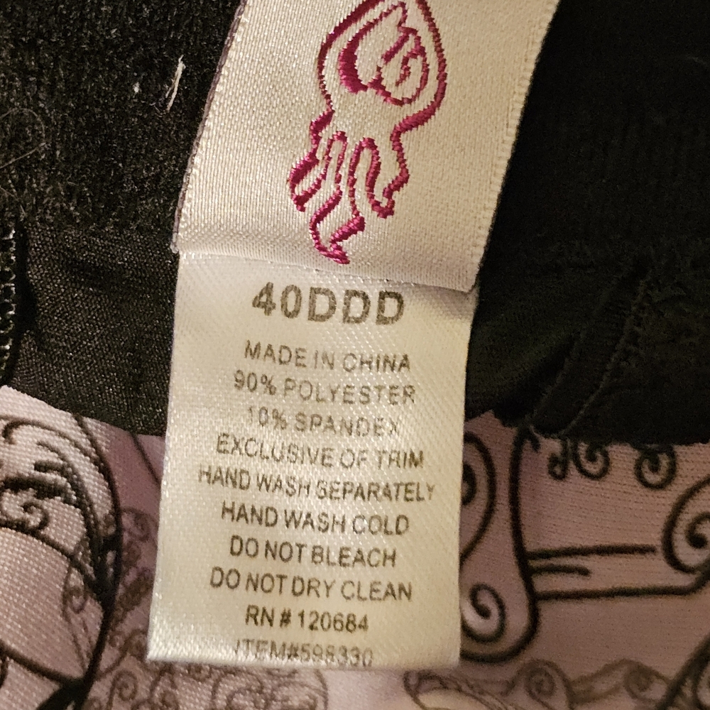 Torrid Black and Pink Sugar Skull Bra size 40DDD - Picture 6 of 6
